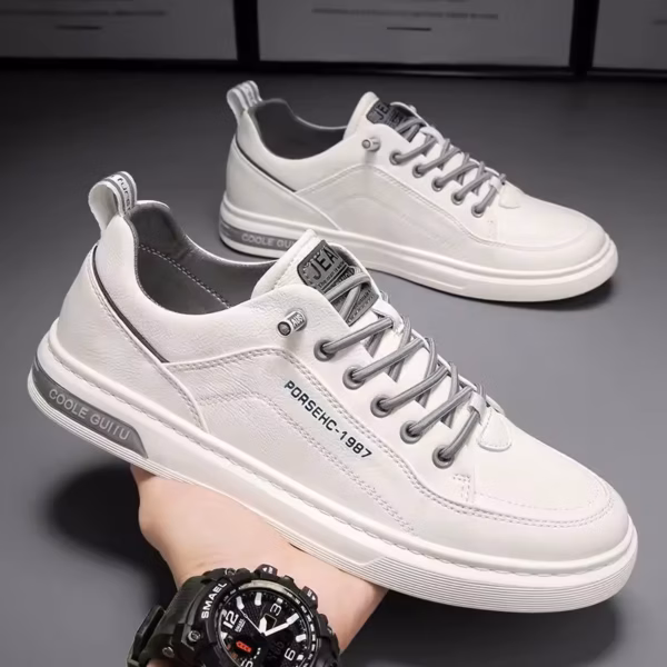 2025 İlkbahar ve Sonbahar Moda Erkek Günlük Ayakkabılar Yeni Moda Bağcıklı Beyaz Ayakkabı Öğrenci Konfor Spor Vulkanize Ayakkabı